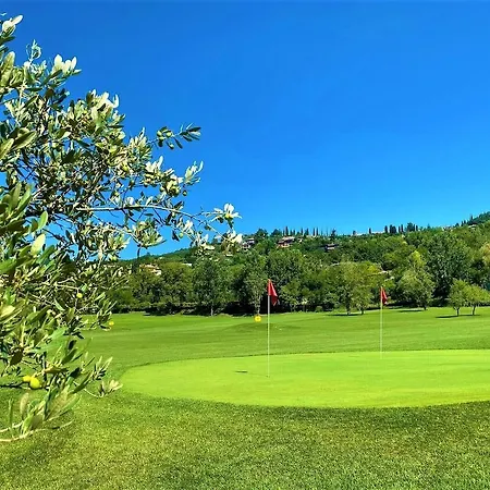 Poiano Garda Resort Appartamenti 3*