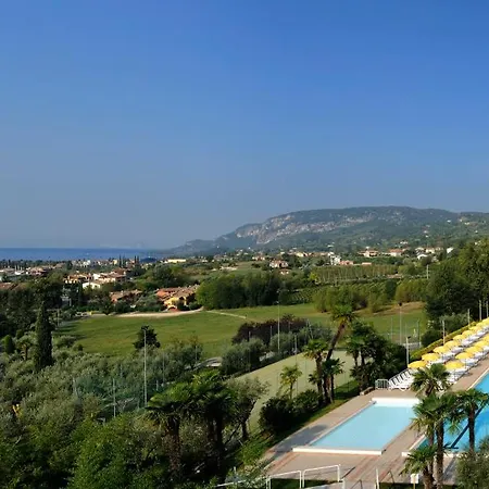 Poiano Garda Resort Appartamenti 3*