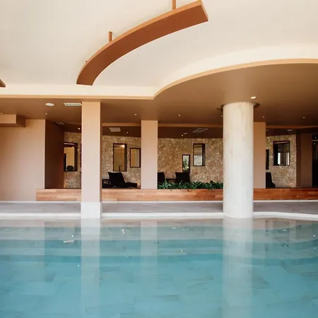Aparthotel Poiano Garda Resort Appartamenti 3*